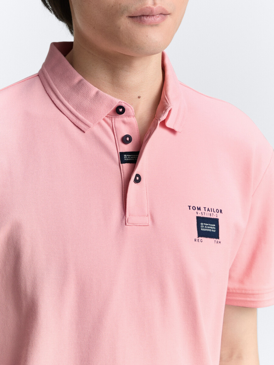 polo de piqué con elástico