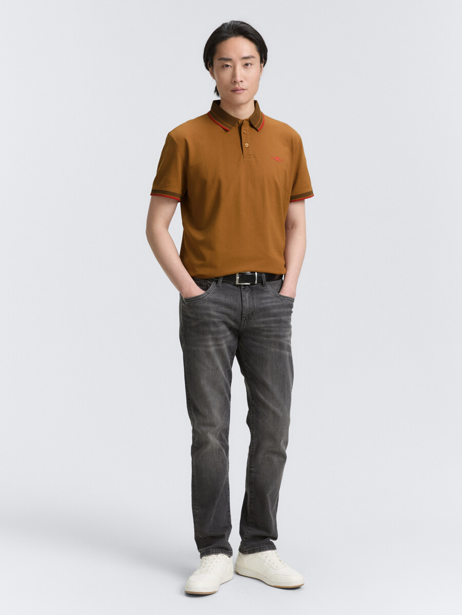 polo de piqué con elástico