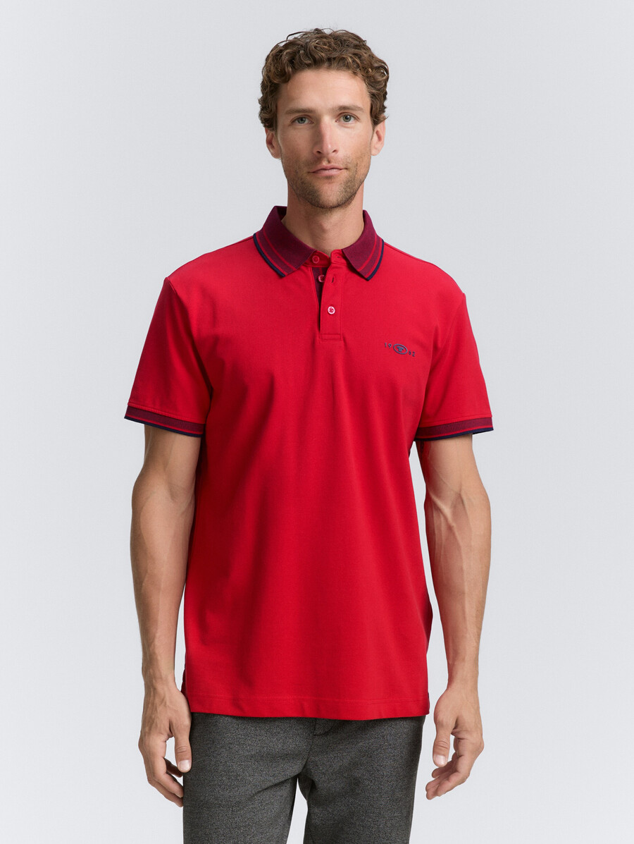 polo de piqué con elástico