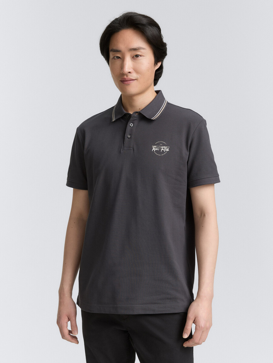 polo de piqué con estampado