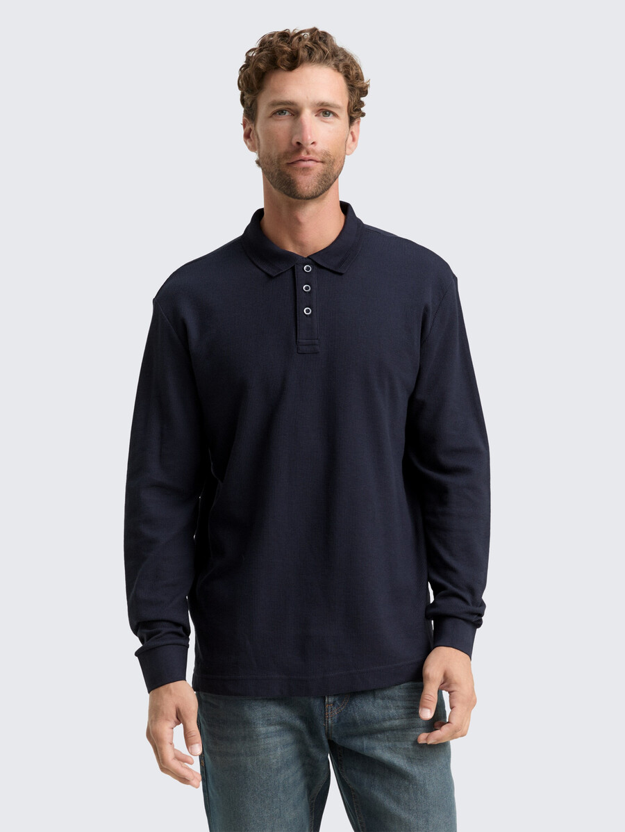 polo de manga larga con textura de gofre