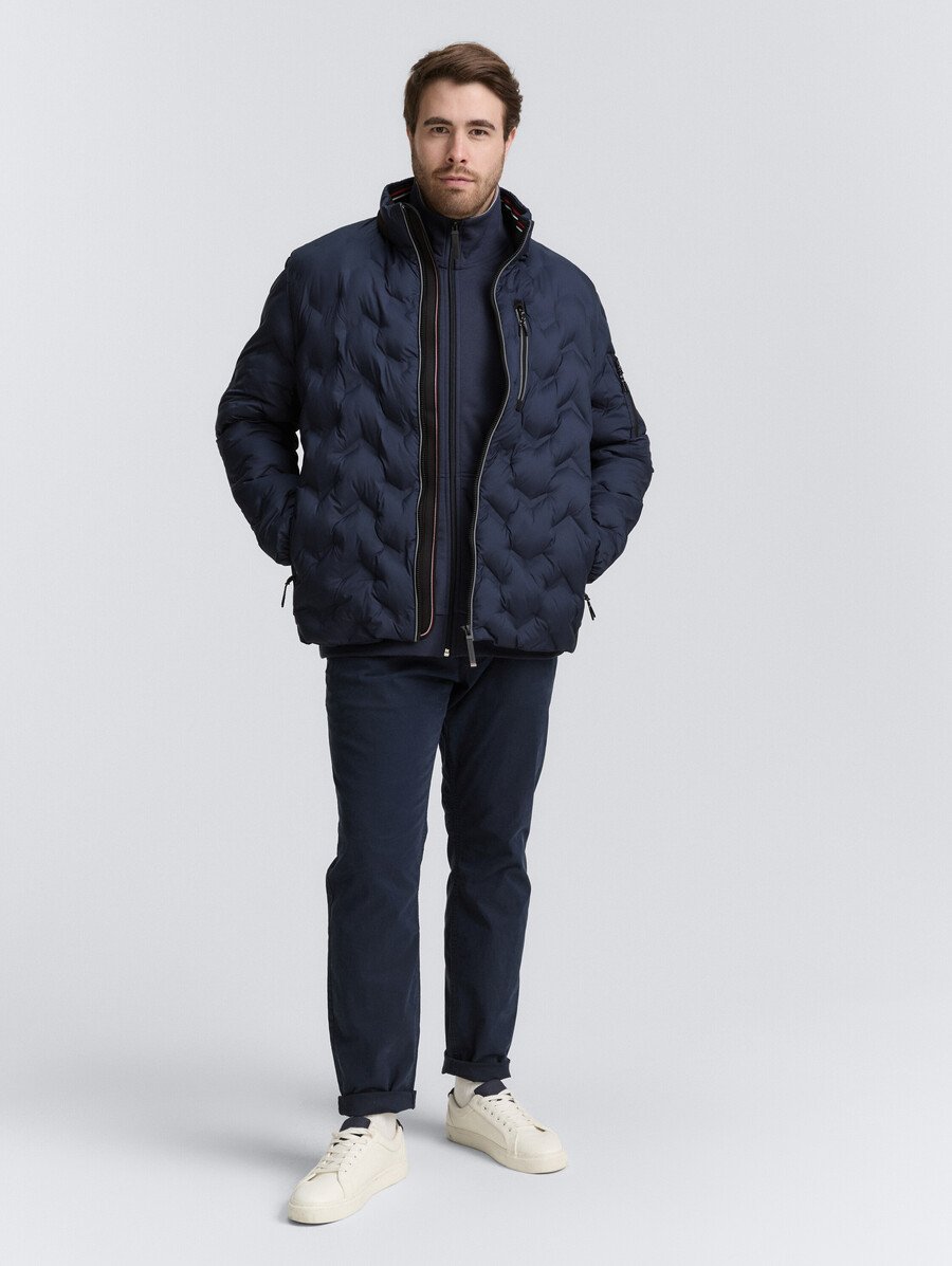 talla grande chaqueta acolchada ligera híbrida con capucha plegable
