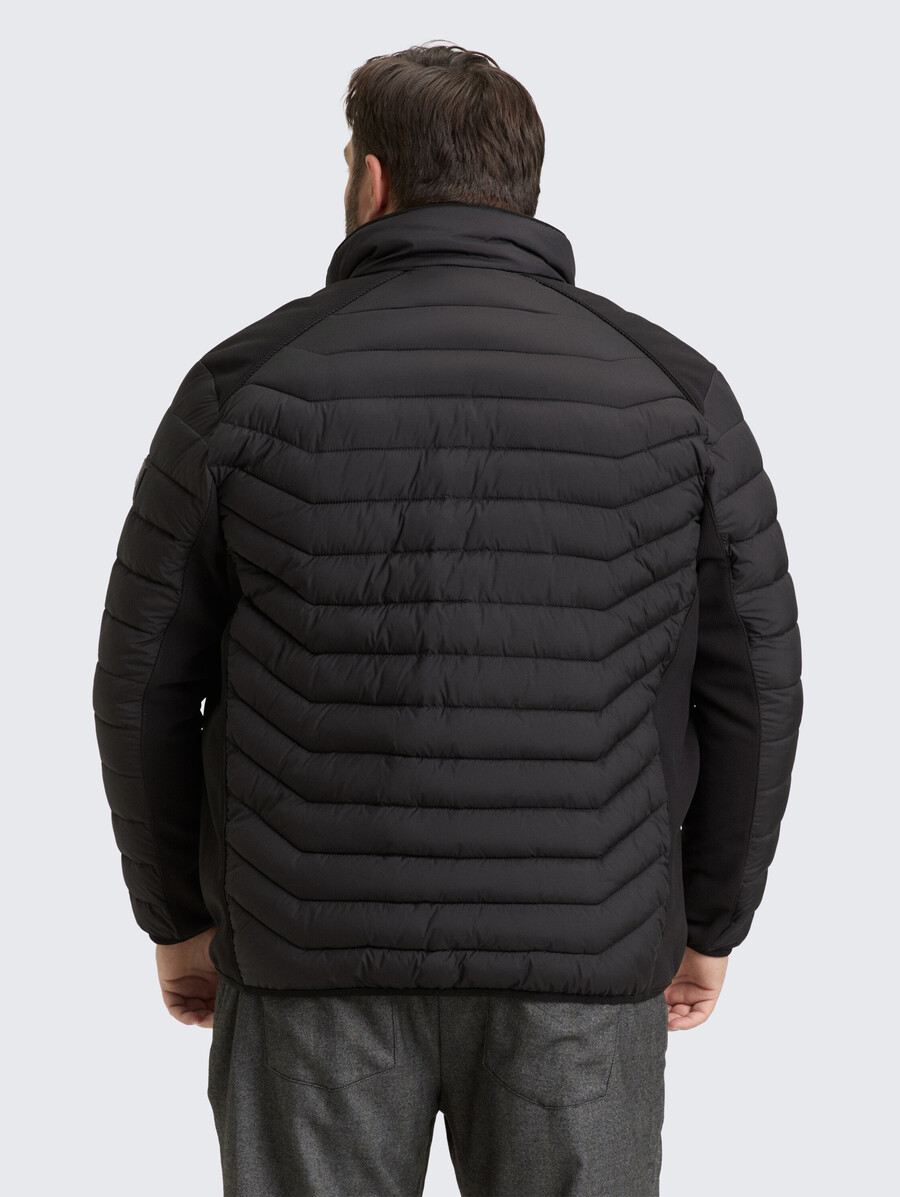 talla grande - chaqueta acolchada ligera híbrida con cuello alto