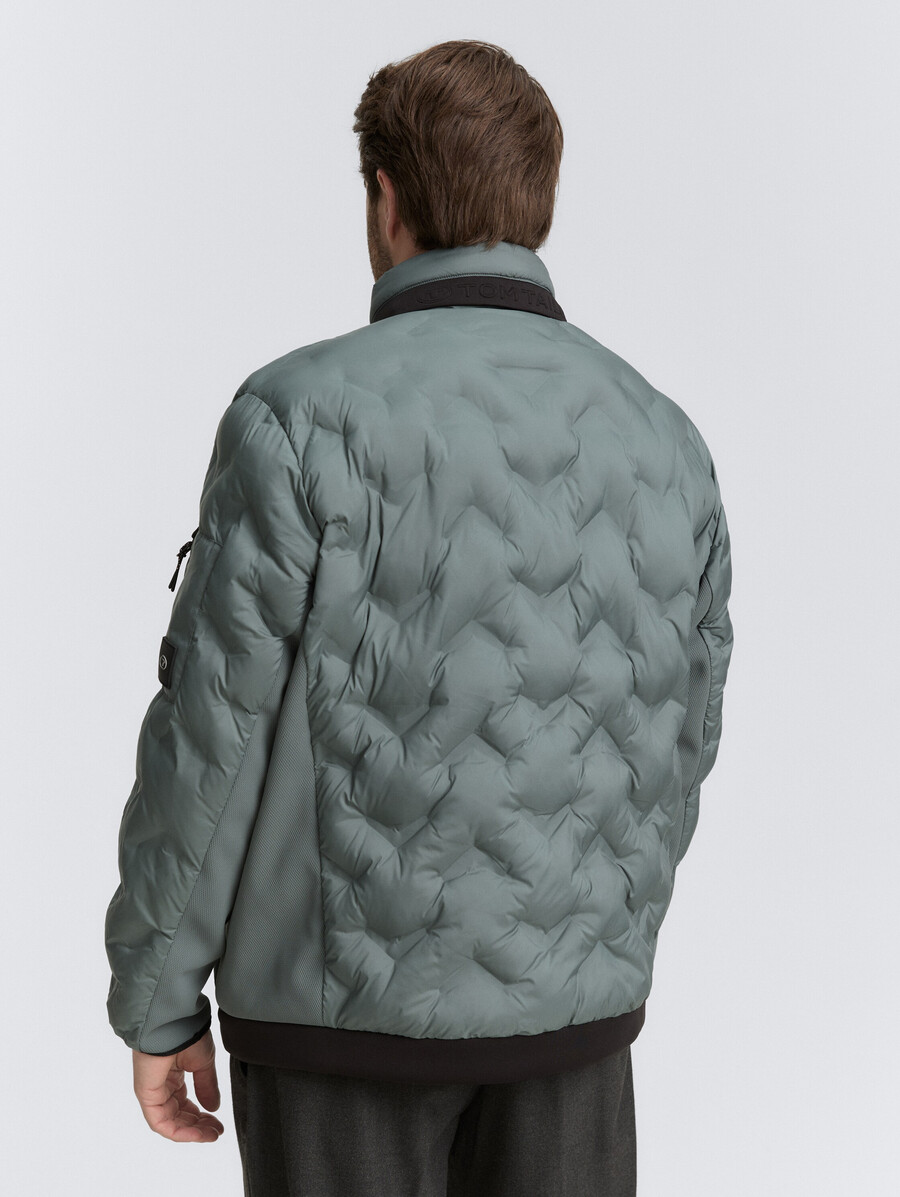 talla grande chaqueta acolchada ligera híbrida con capucha plegable