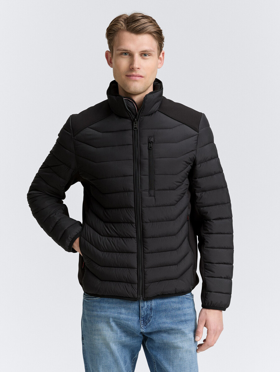 chaqueta acolchada híbrida ligera