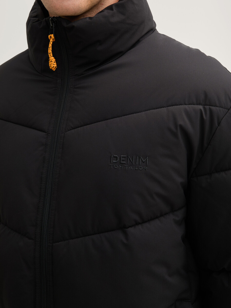 chaqueta acolchada repelente al agua