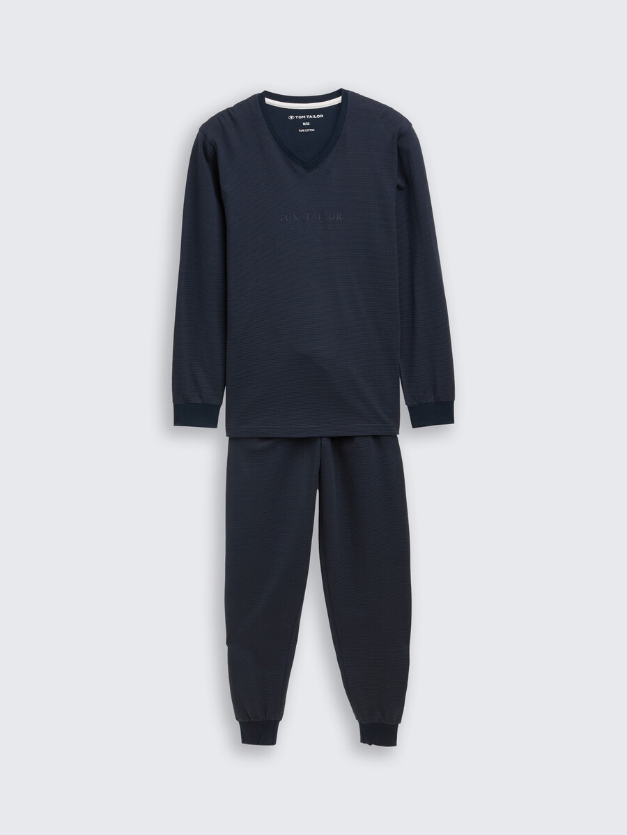 conjunto de pijama con estructura acanalada