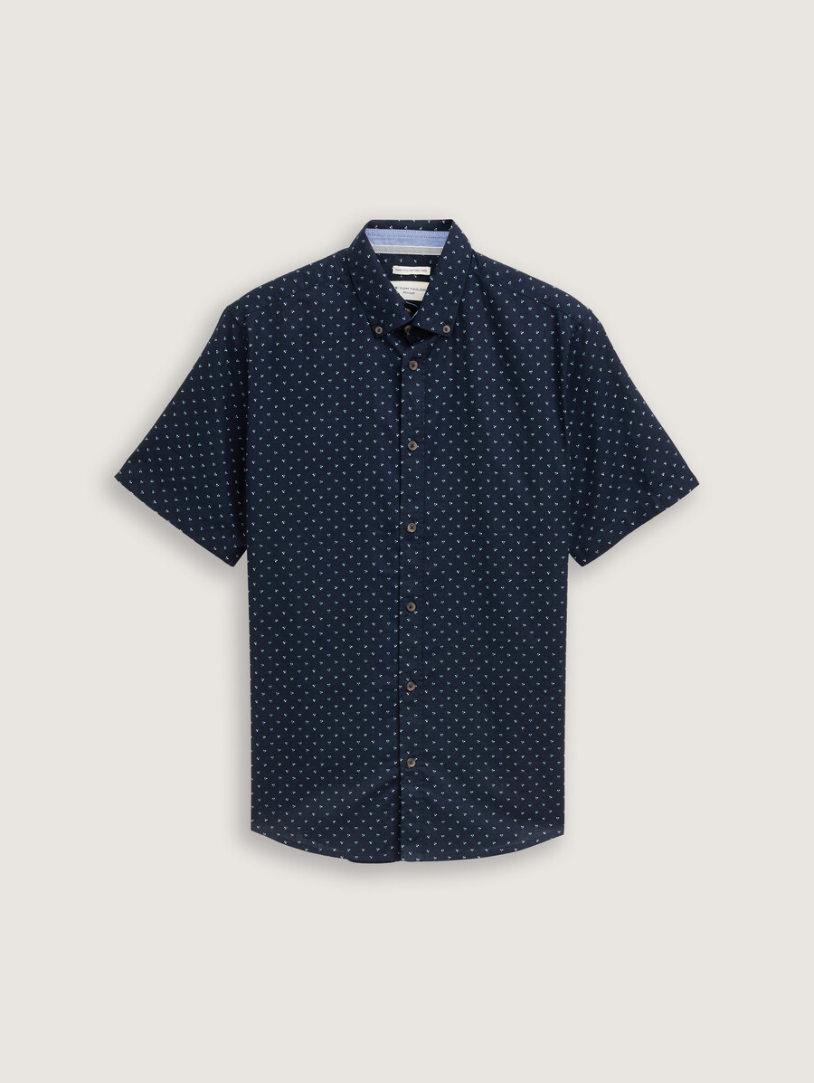 camisa de manga corta de corte regular con contenido de lino y estampado de lunares.