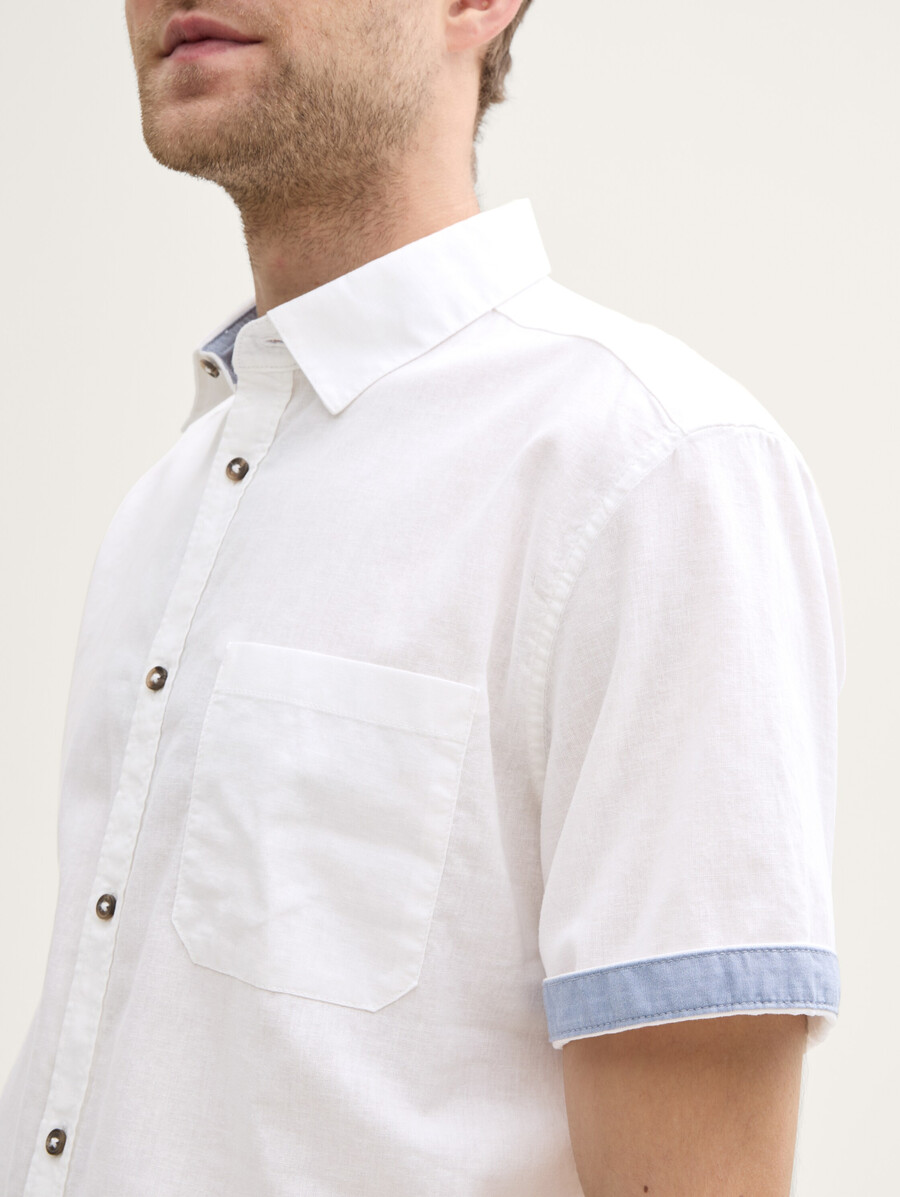 camisa de manga corta de corte regular con contenido de lino