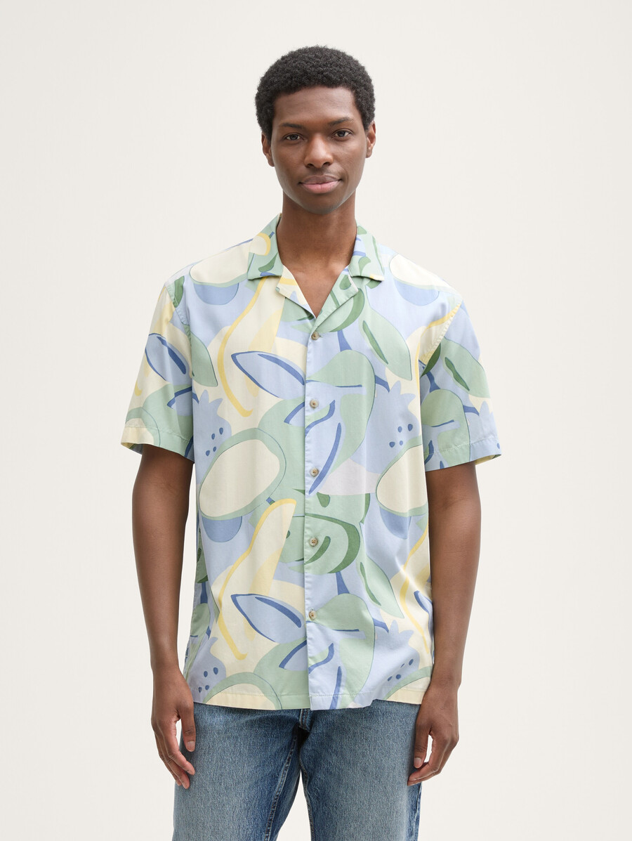 camisa de manga corta de corte relajado con look hawaiano