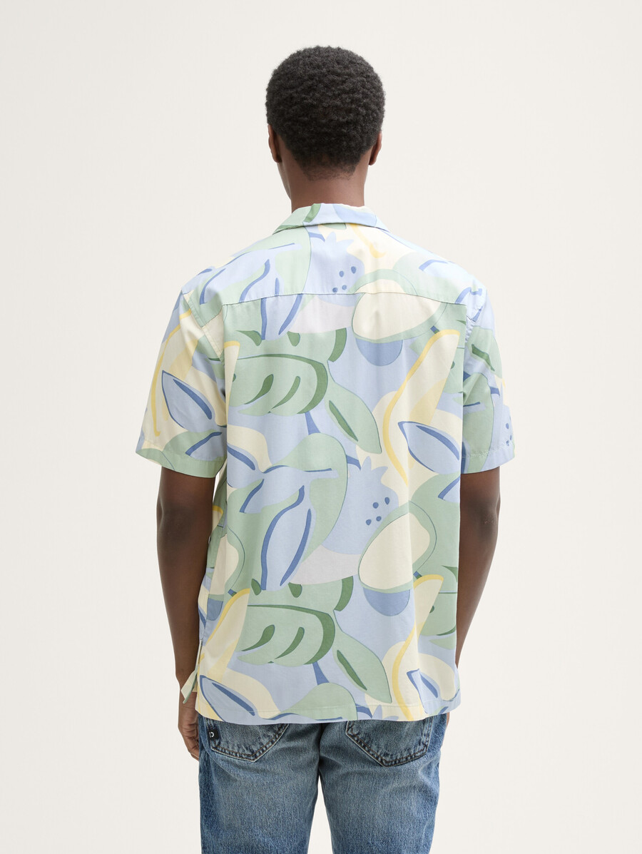 camisa de manga corta de corte relajado con look hawaiano