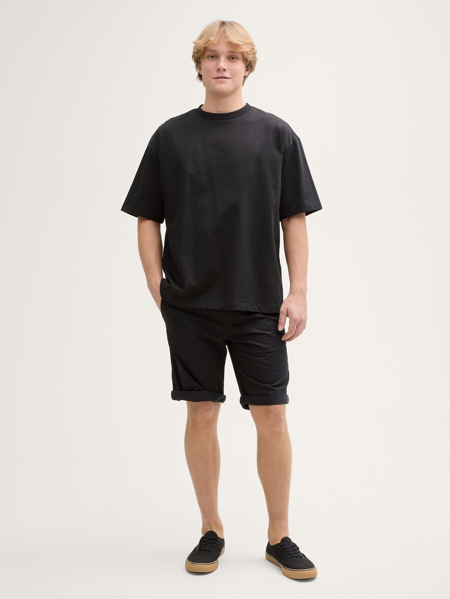 pantalones cortos regulares con cinturilla elástica de algodón.