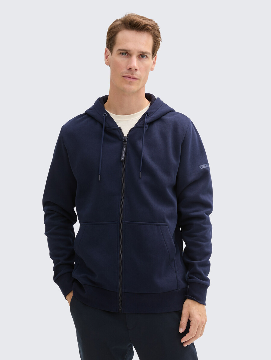 chaqueta sudadera con capucha básica