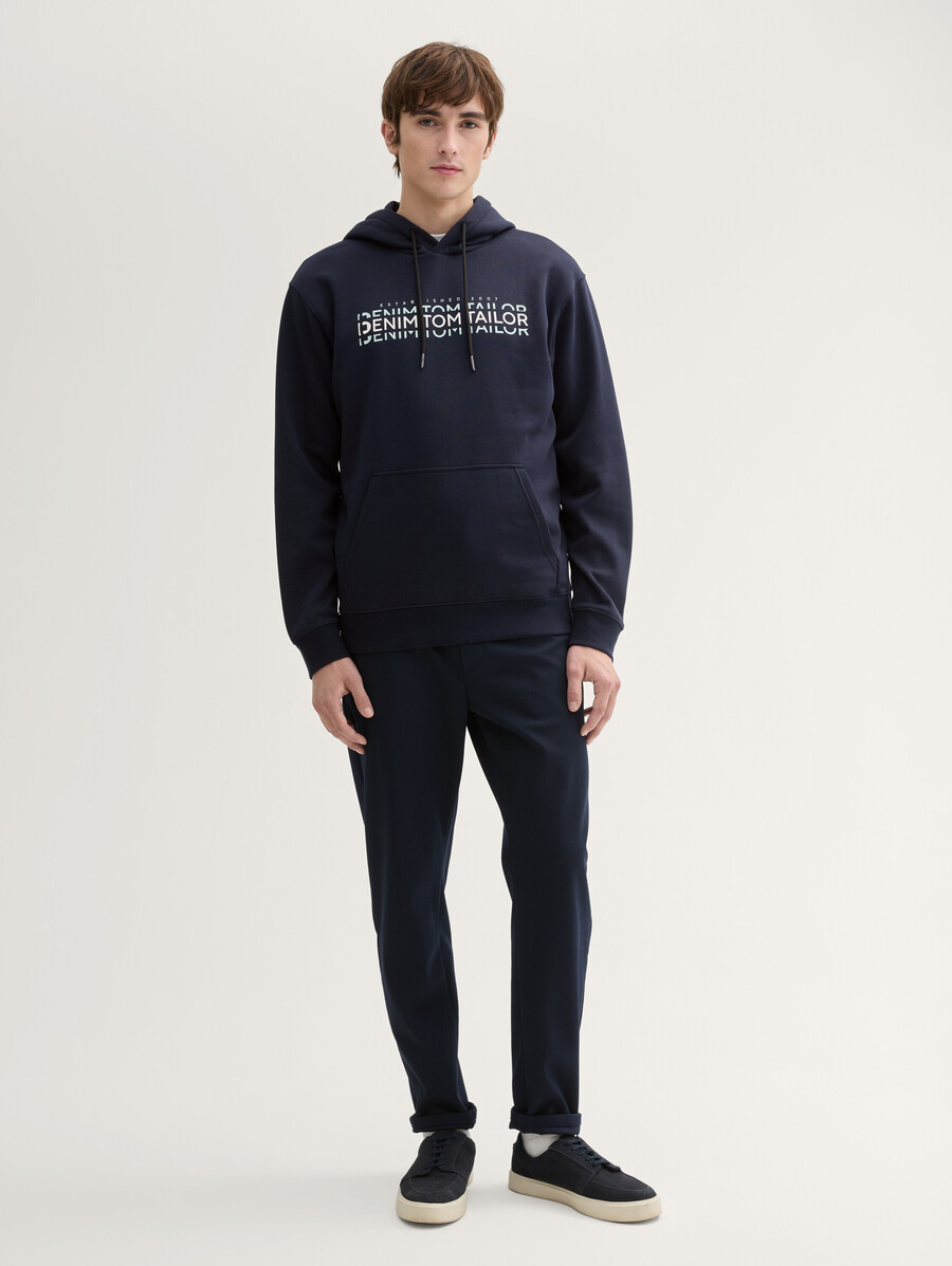 sudadera con capucha y estampado de logotipo