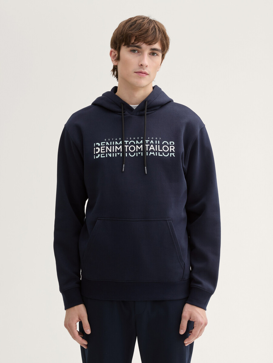 sudadera con capucha y estampado de logotipo