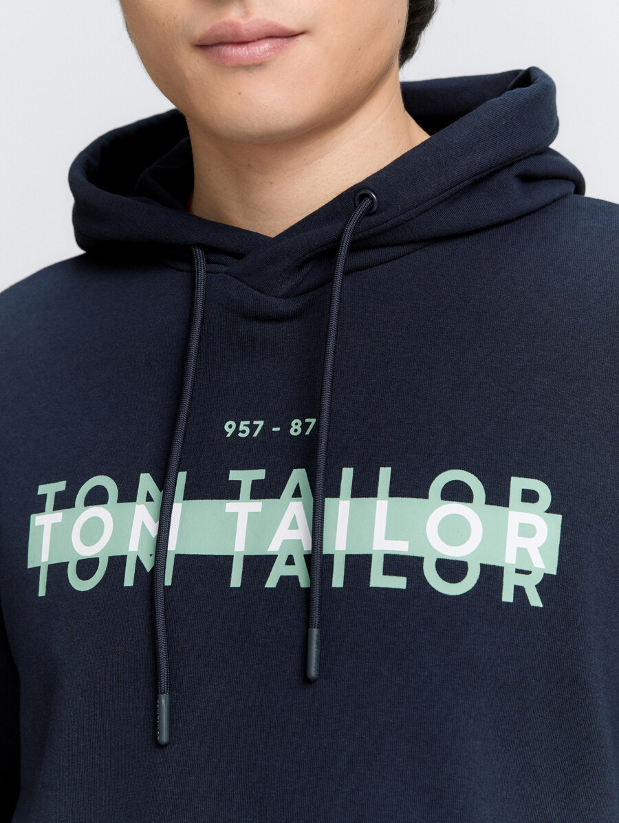 sudadera con capucha y estampado de logotipo