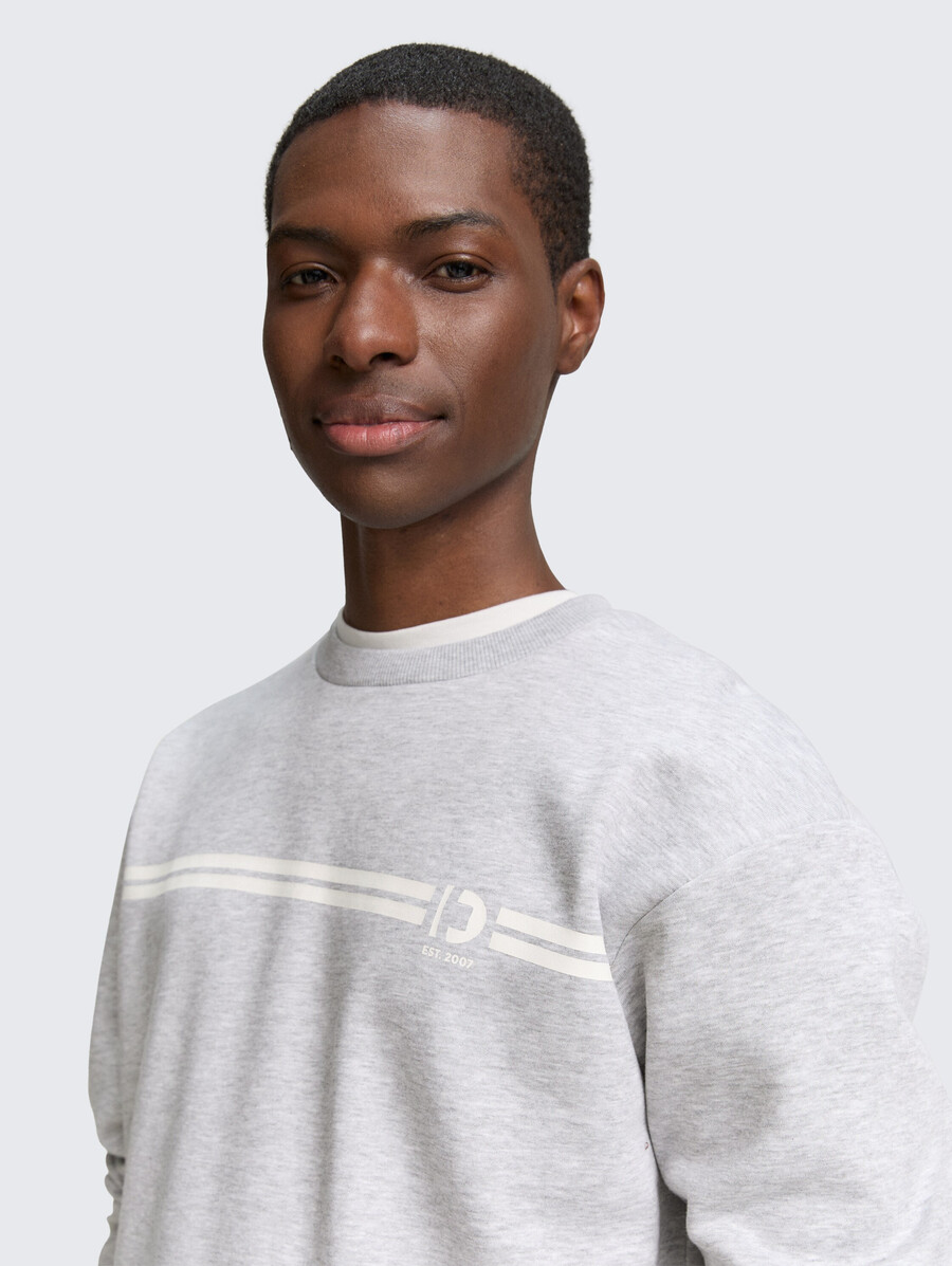 sudadera de cuello redondo con estampado