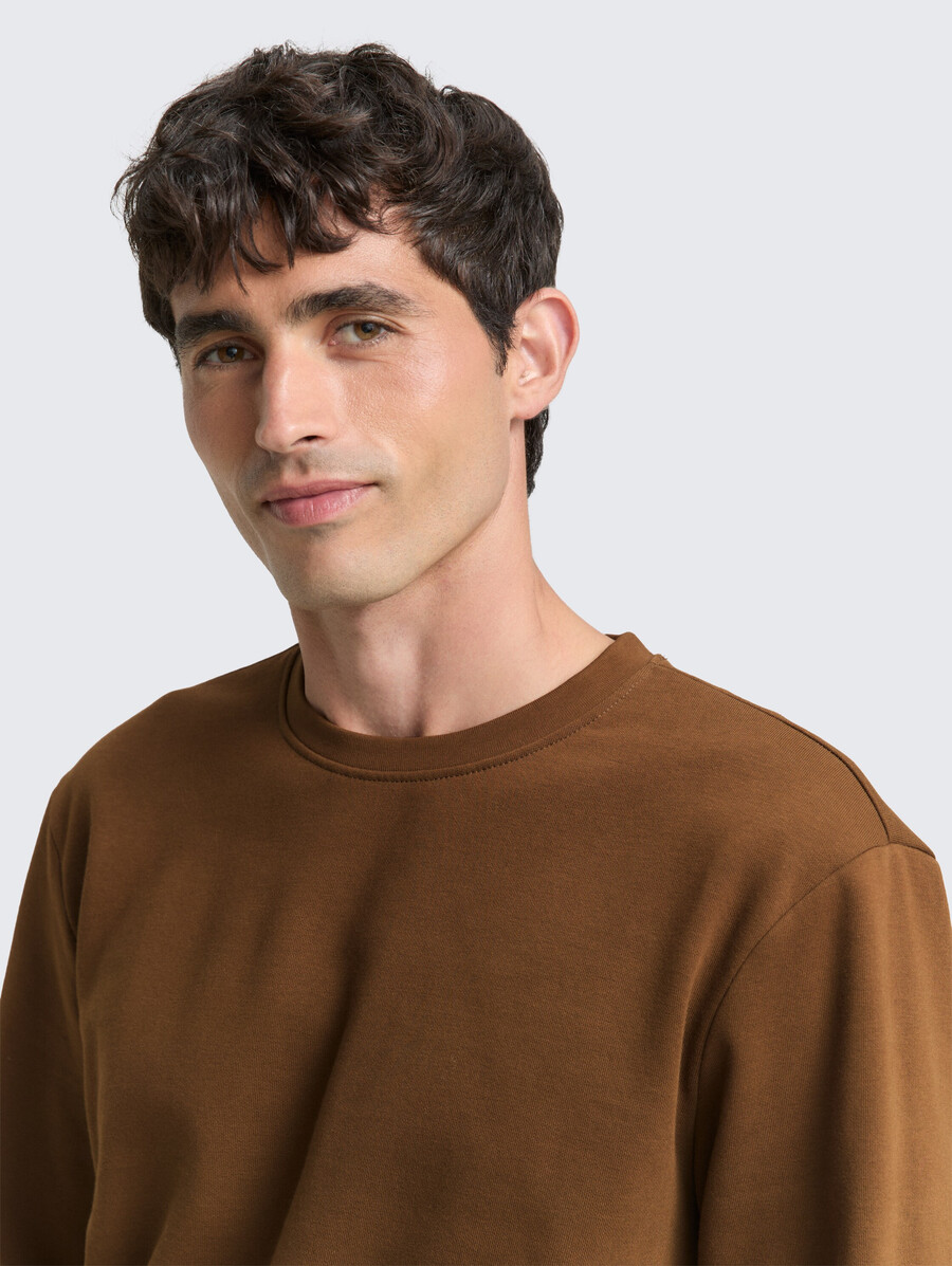 sudadera básica en colores lisos
