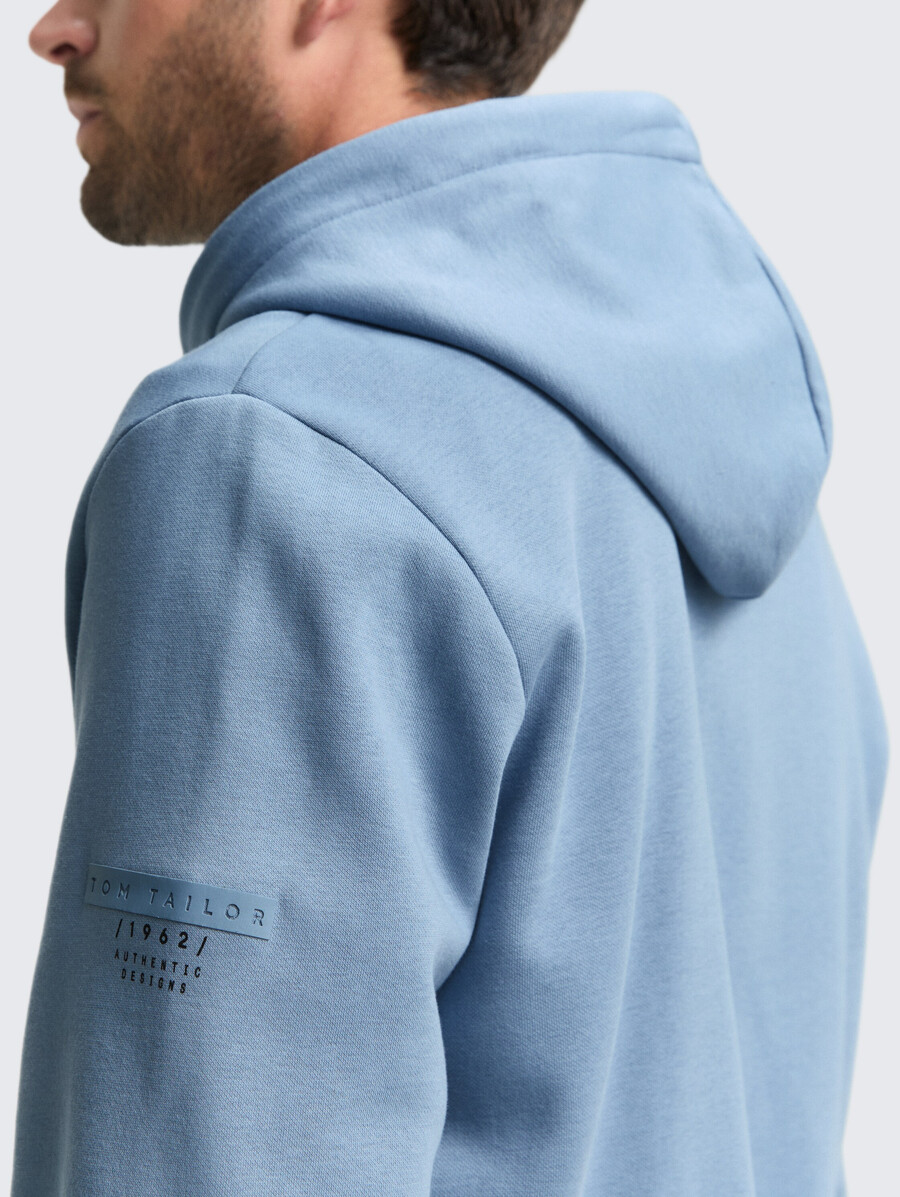 chaqueta sudadera con capucha básica