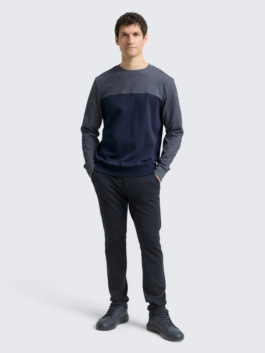 sudadera de cuello redondo con mezcla de texturas