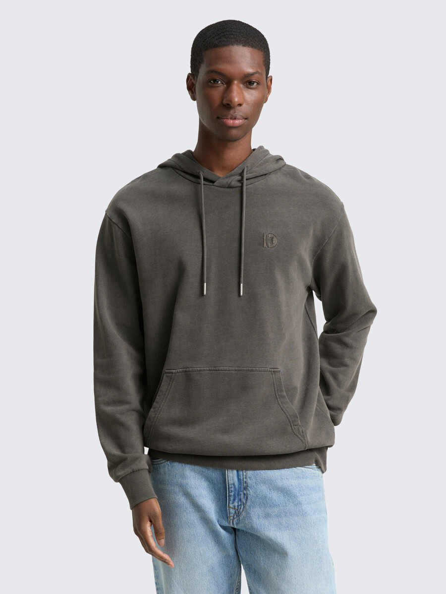 sudadera con capucha teñida