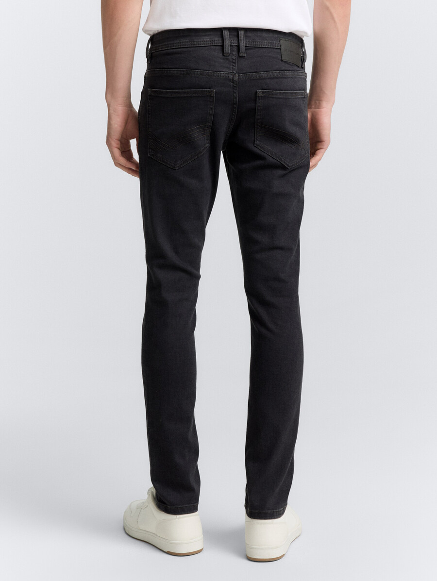 vaqueros tttroy slim con elástico