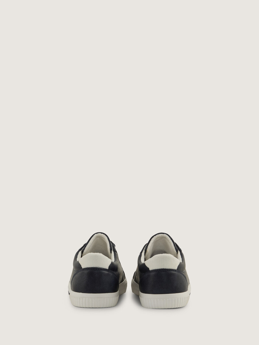 zapatillas con estampado de logo