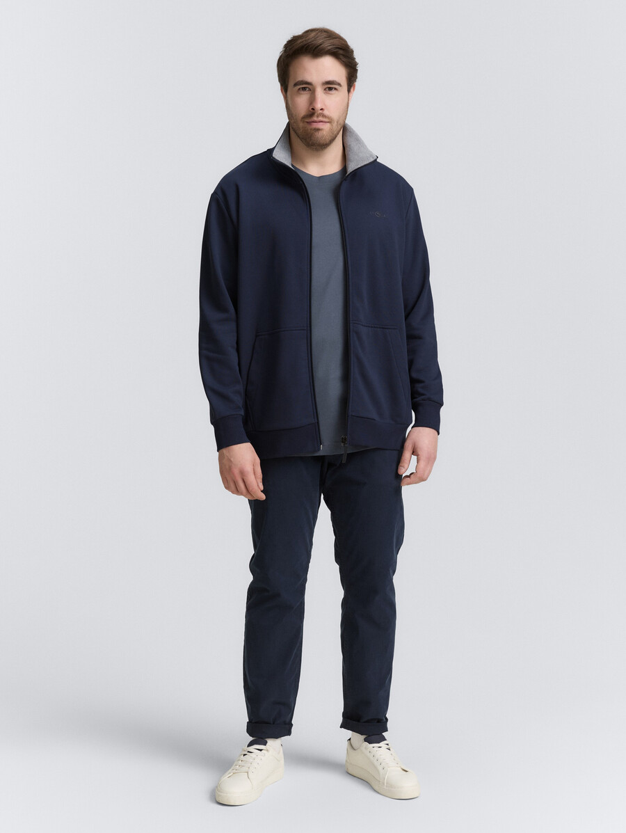 talla grande - chaqueta deportiva con cuello alto