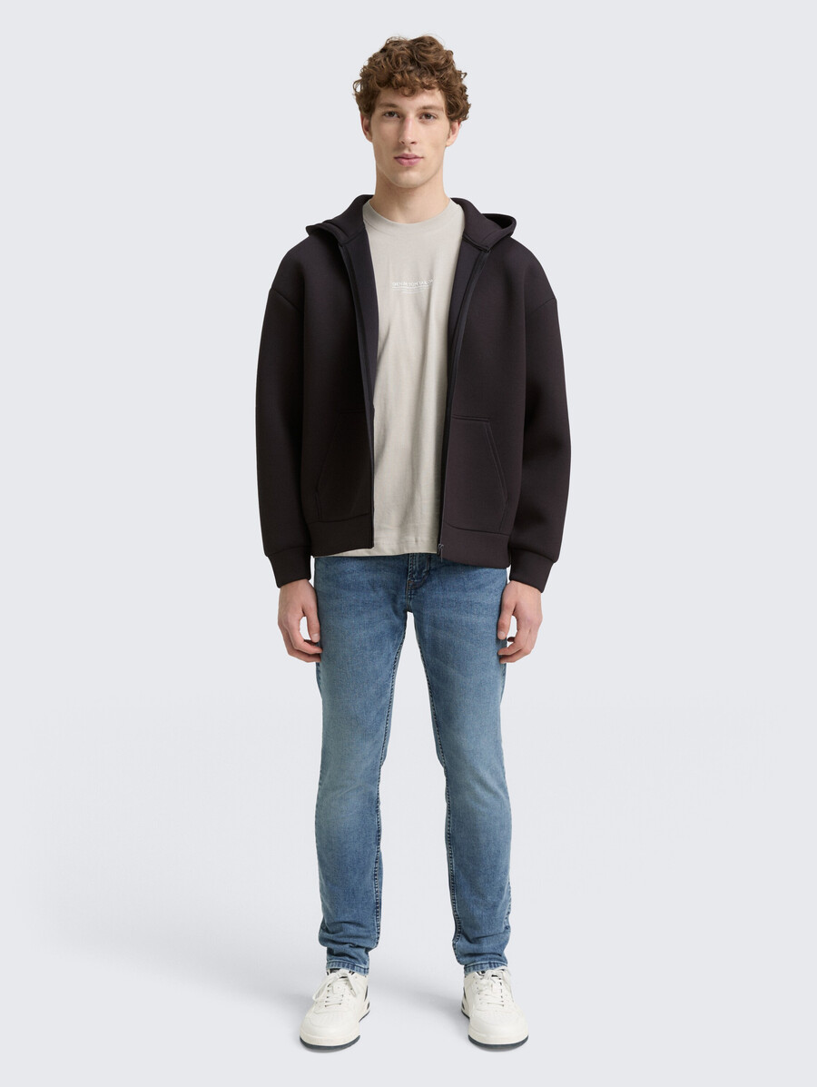 chaqueta deportiva con capucha y corte holgado de scuba