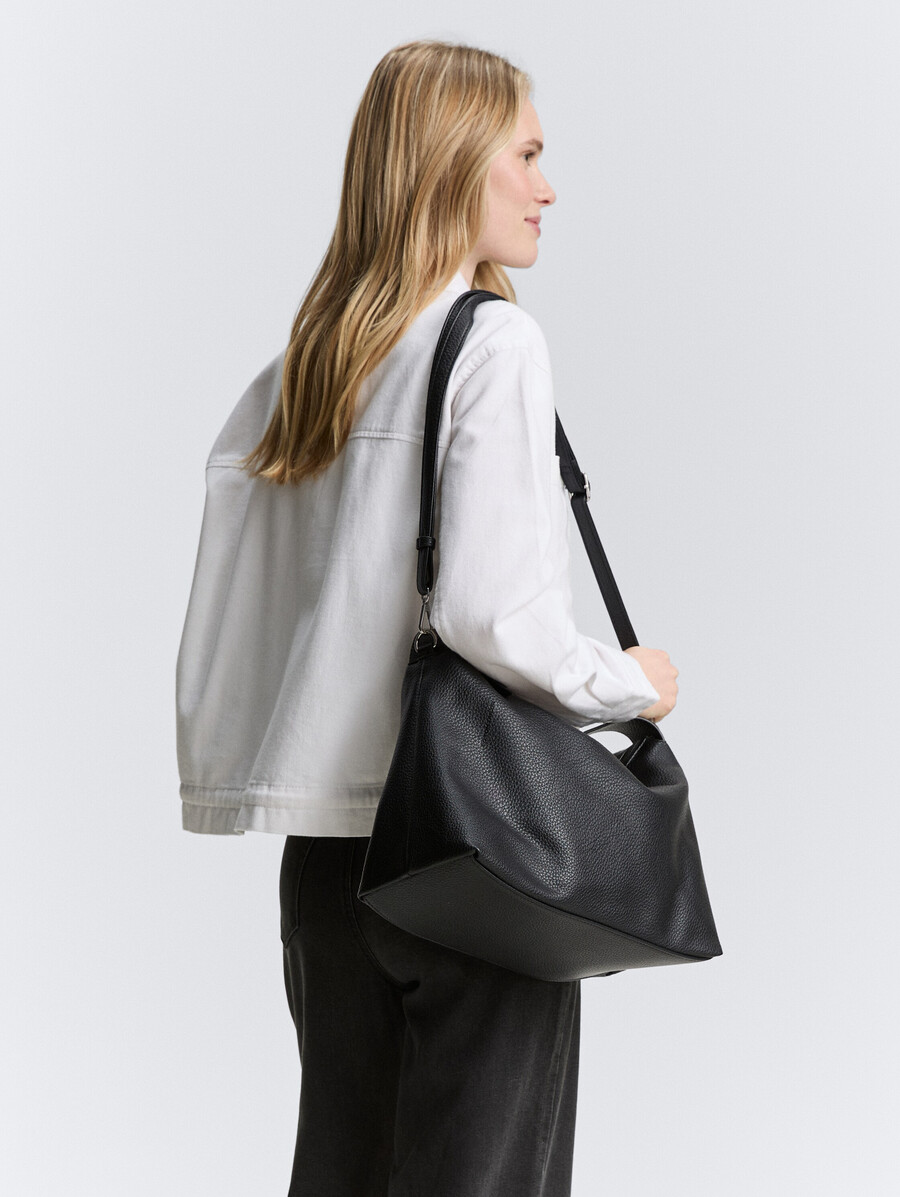 bolso tipo sobre de piel sintética ttlissi m