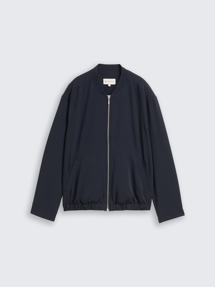 chaqueta tipo blusón de corte holgado