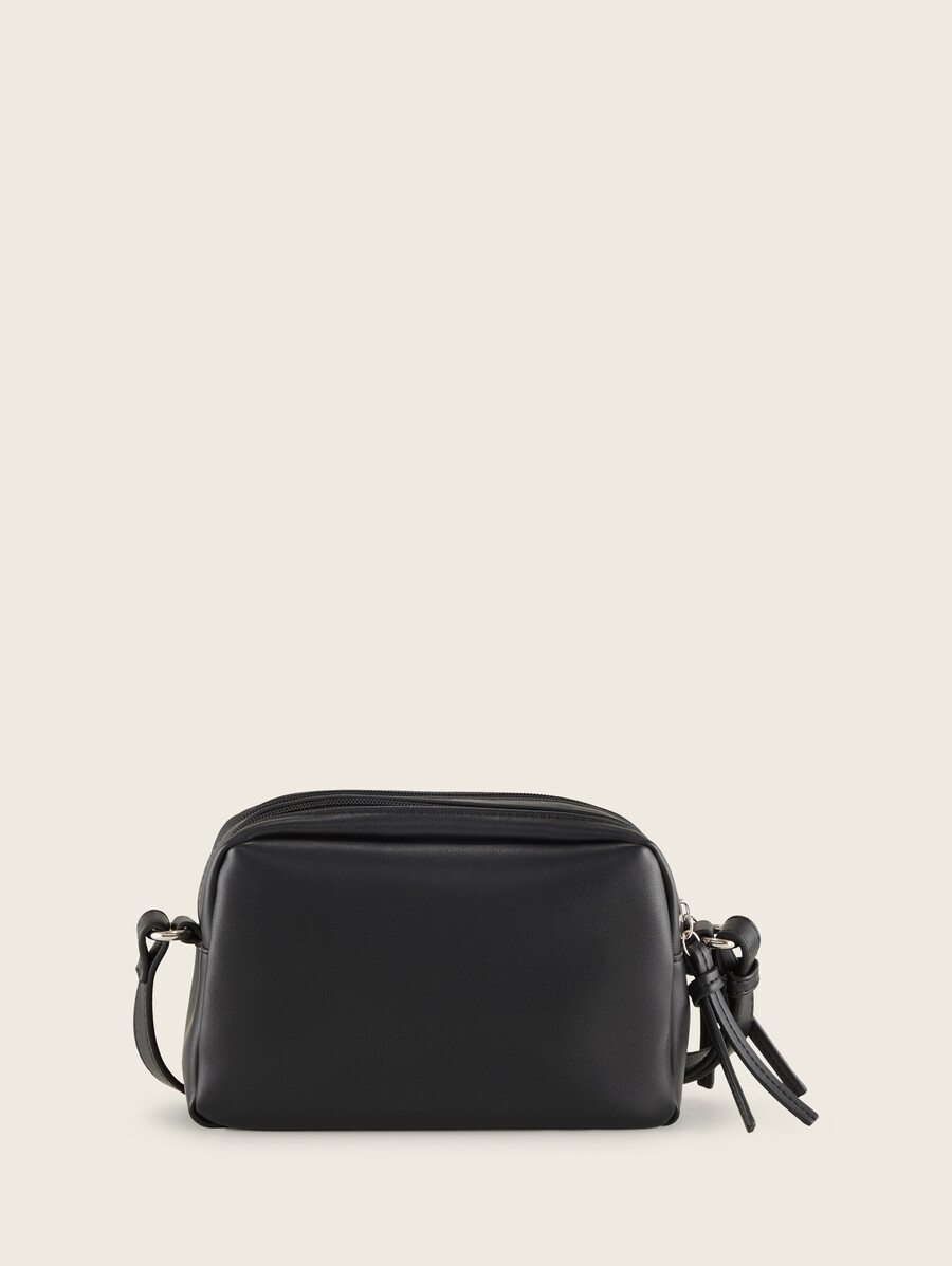 bolso de hombro ttjuana con detalles acolchados