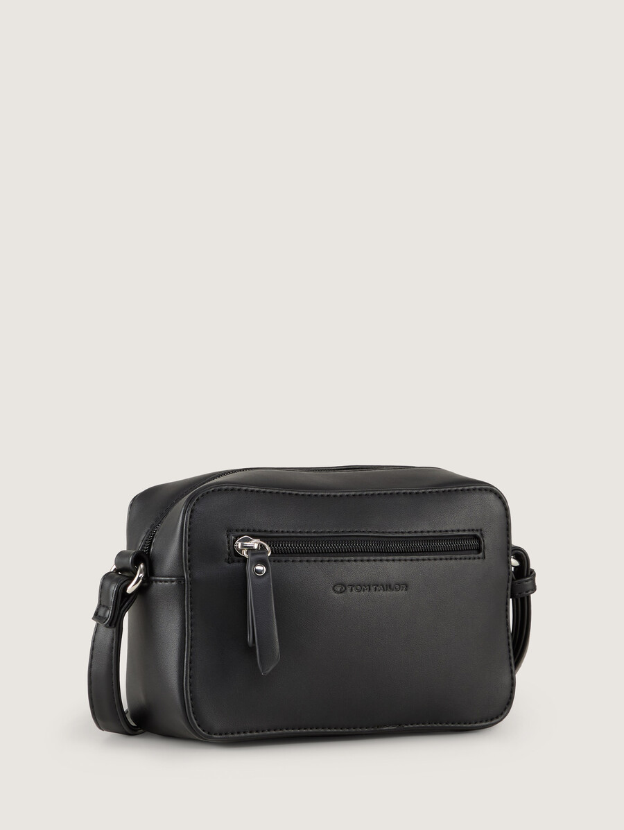 bolso de hombro ttwendi con logotipo en relieve