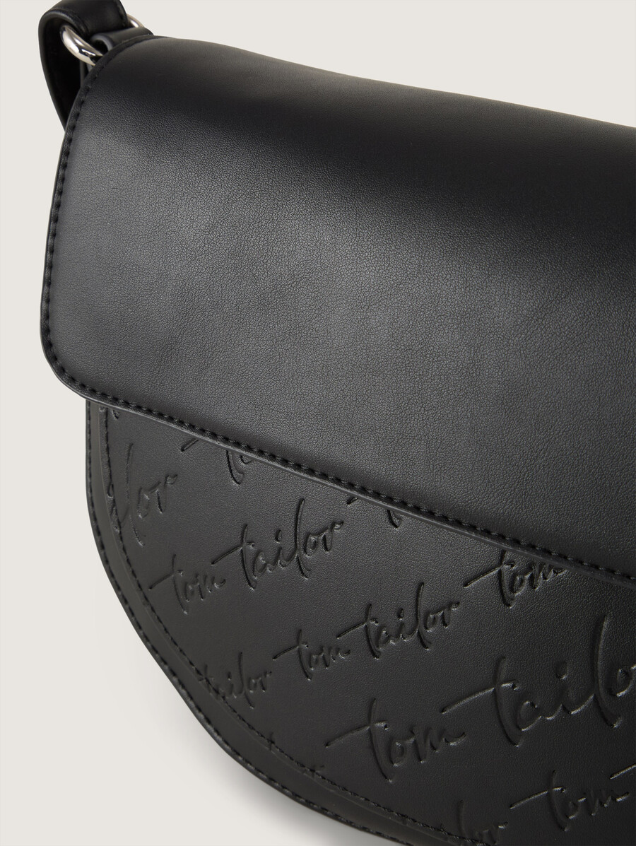 bolso de hombro ttwendi con solapa y logotipo en relieve