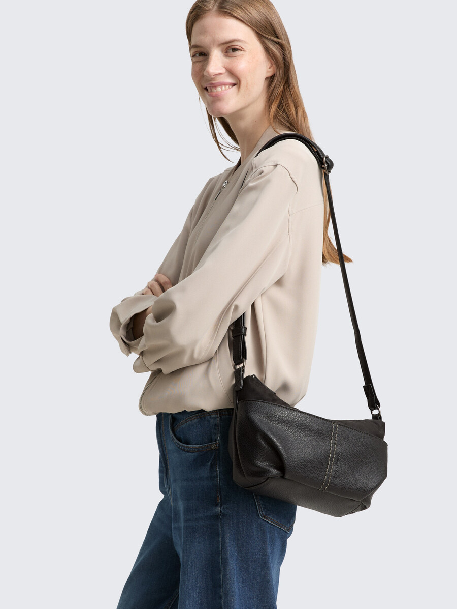 bolso de hombro ttmiha con mezcla de materiales