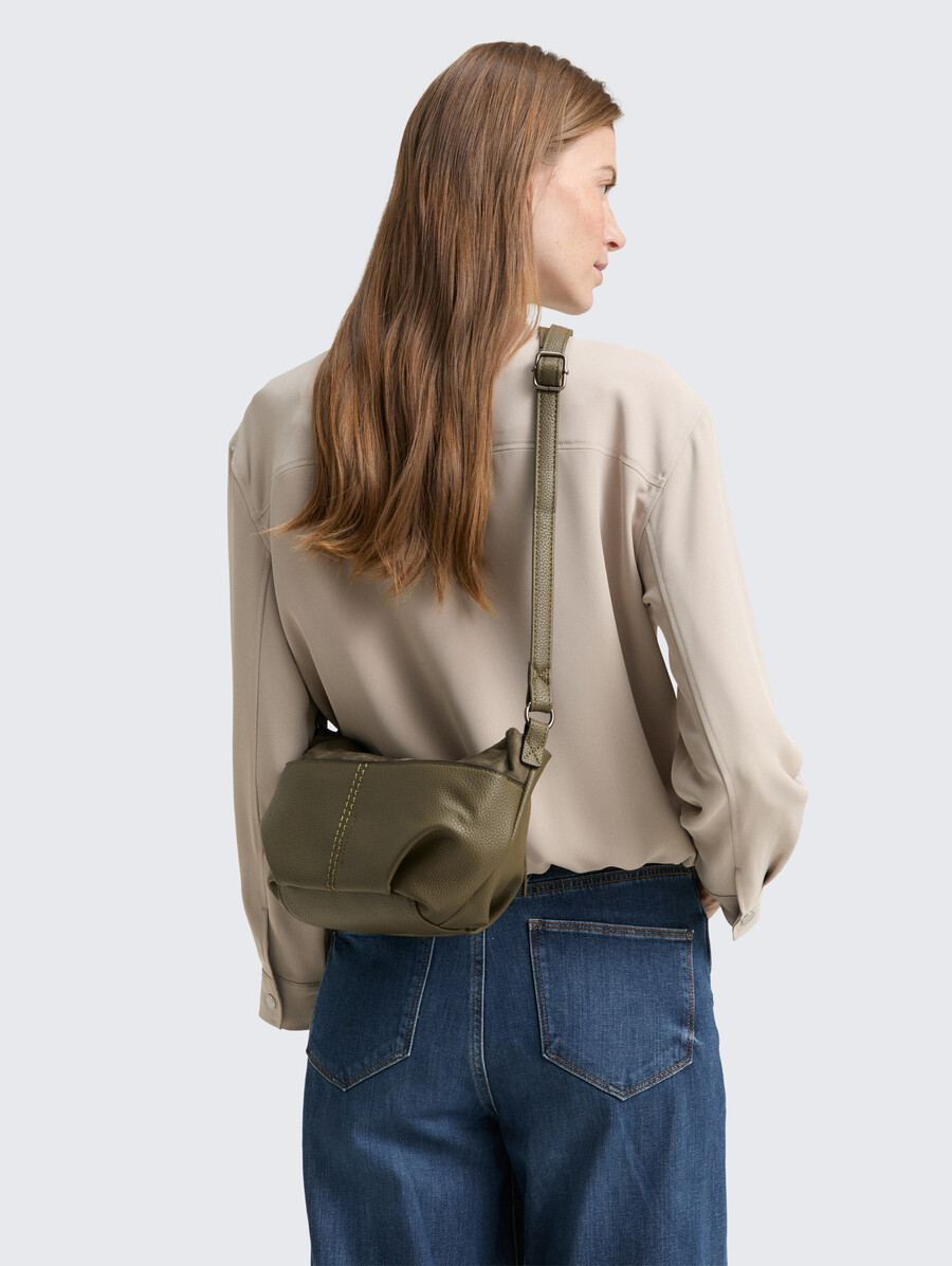 bolso de hombro ttmiha con mezcla de materiales