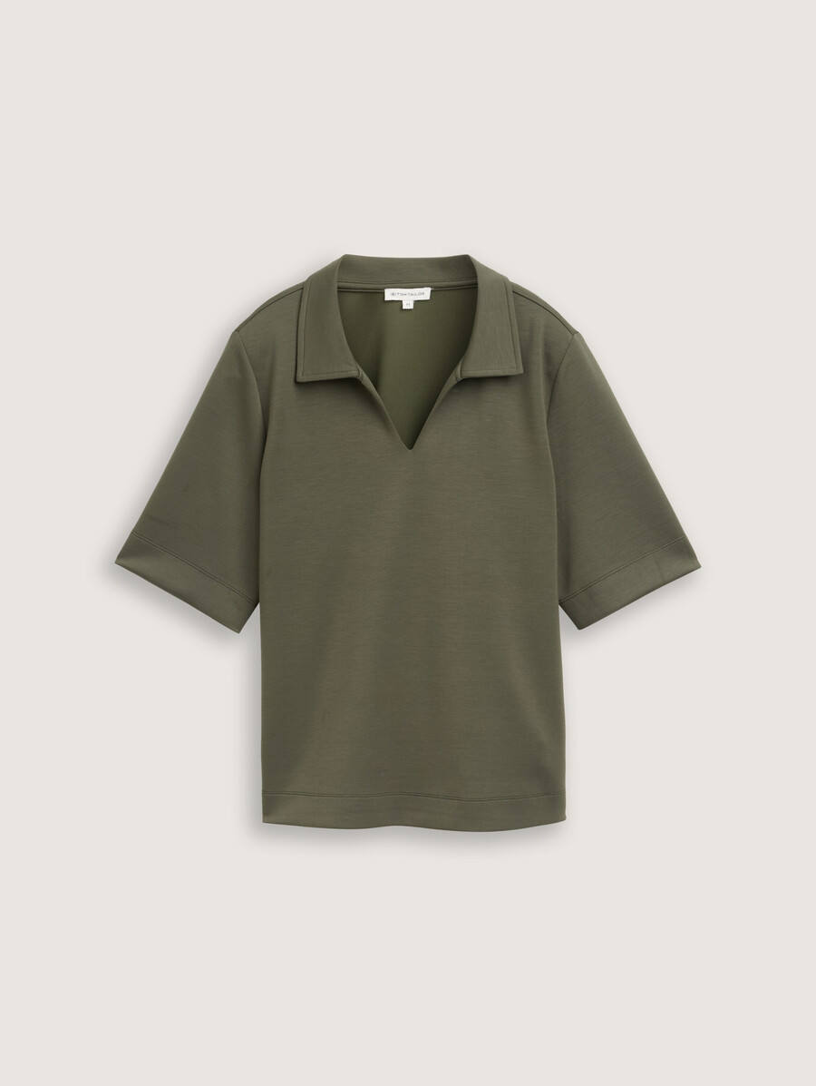 camiseta con cuello polo