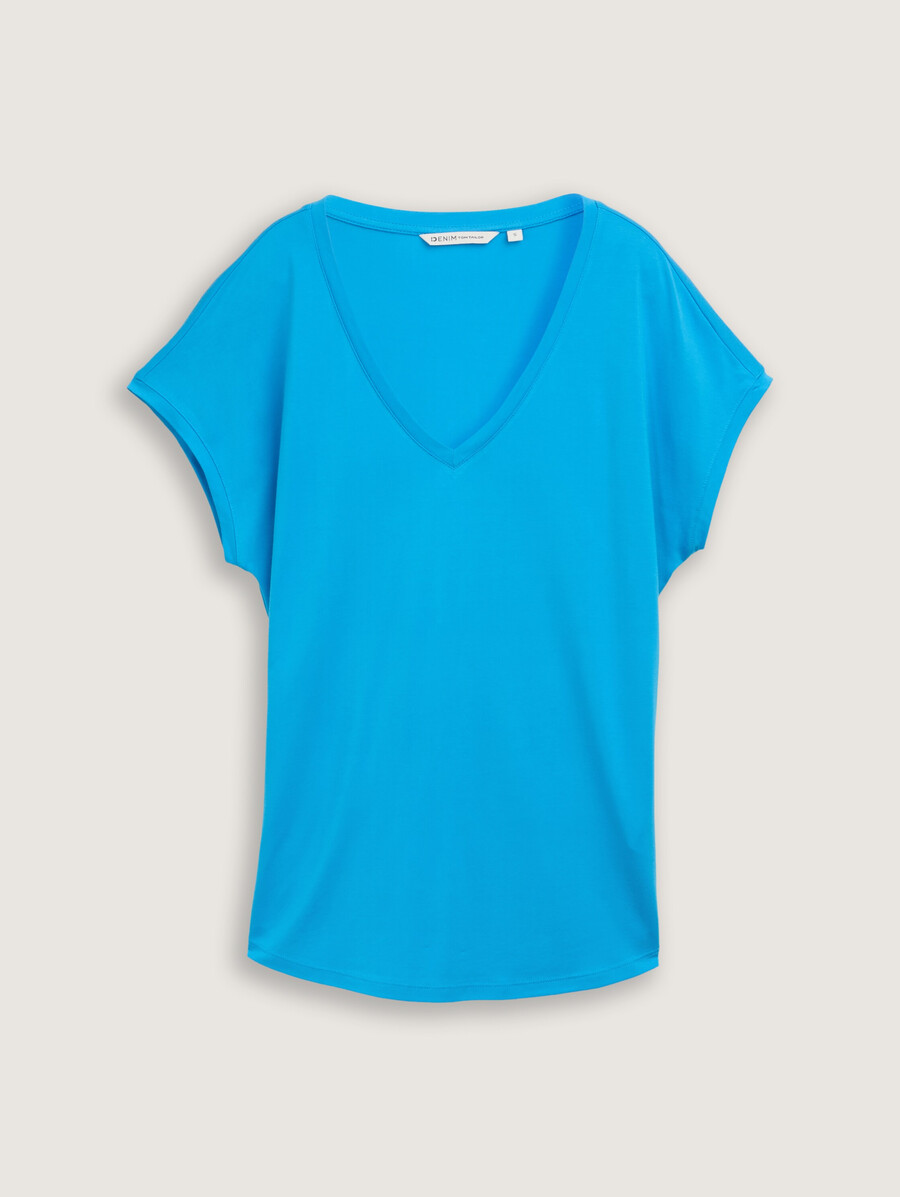 camiseta holgada con cuello en v