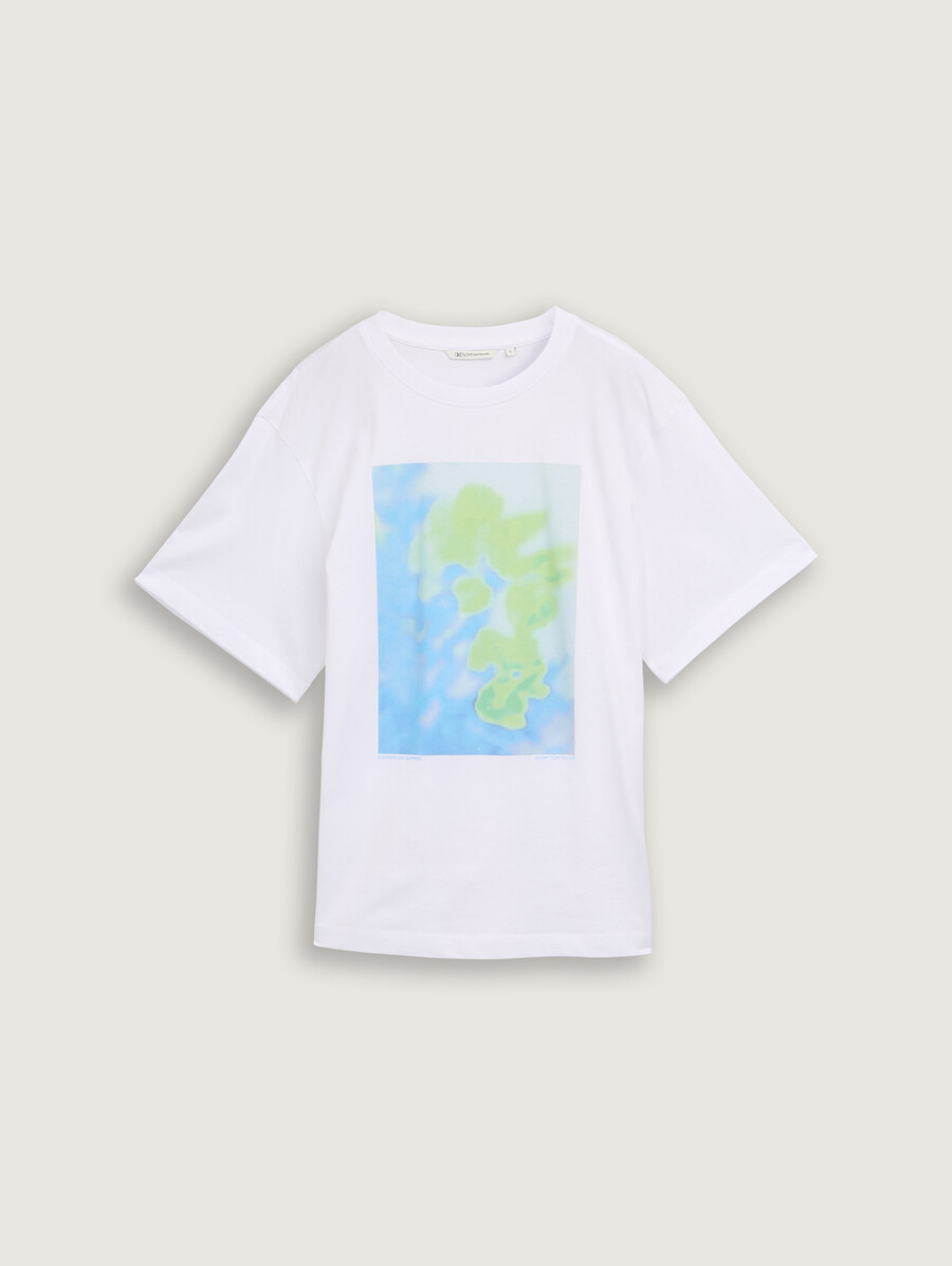 camiseta oversize con estampado