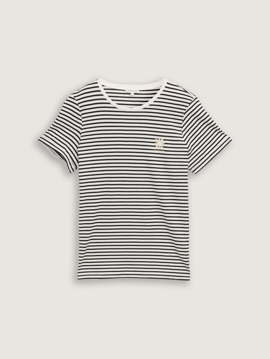 camiseta con estampado de rayas