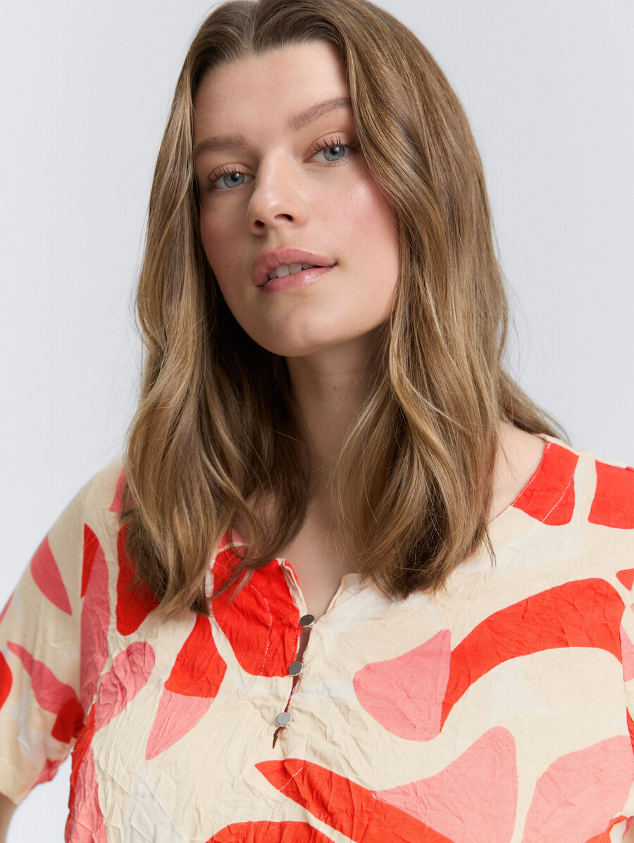 talla grande - camiseta arrugada con estampado