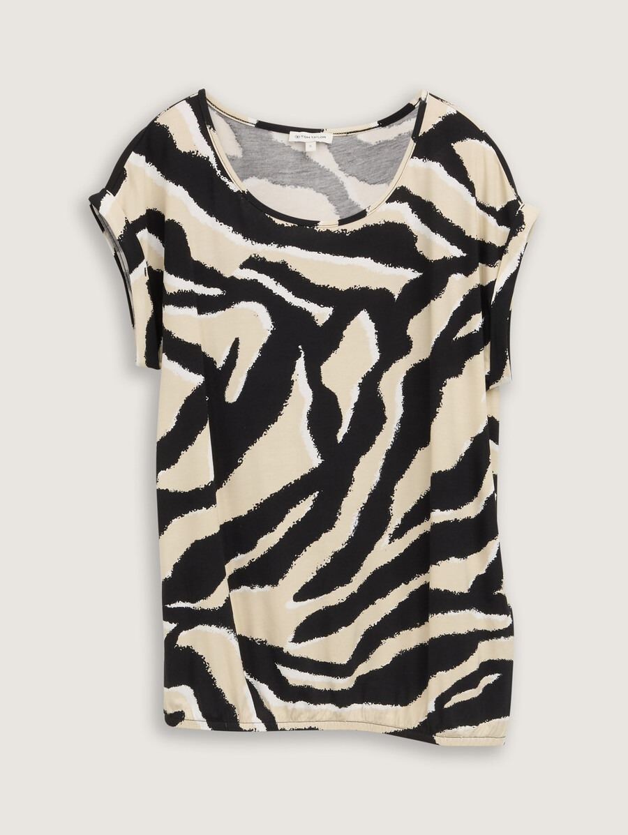 camiseta con escote redondo