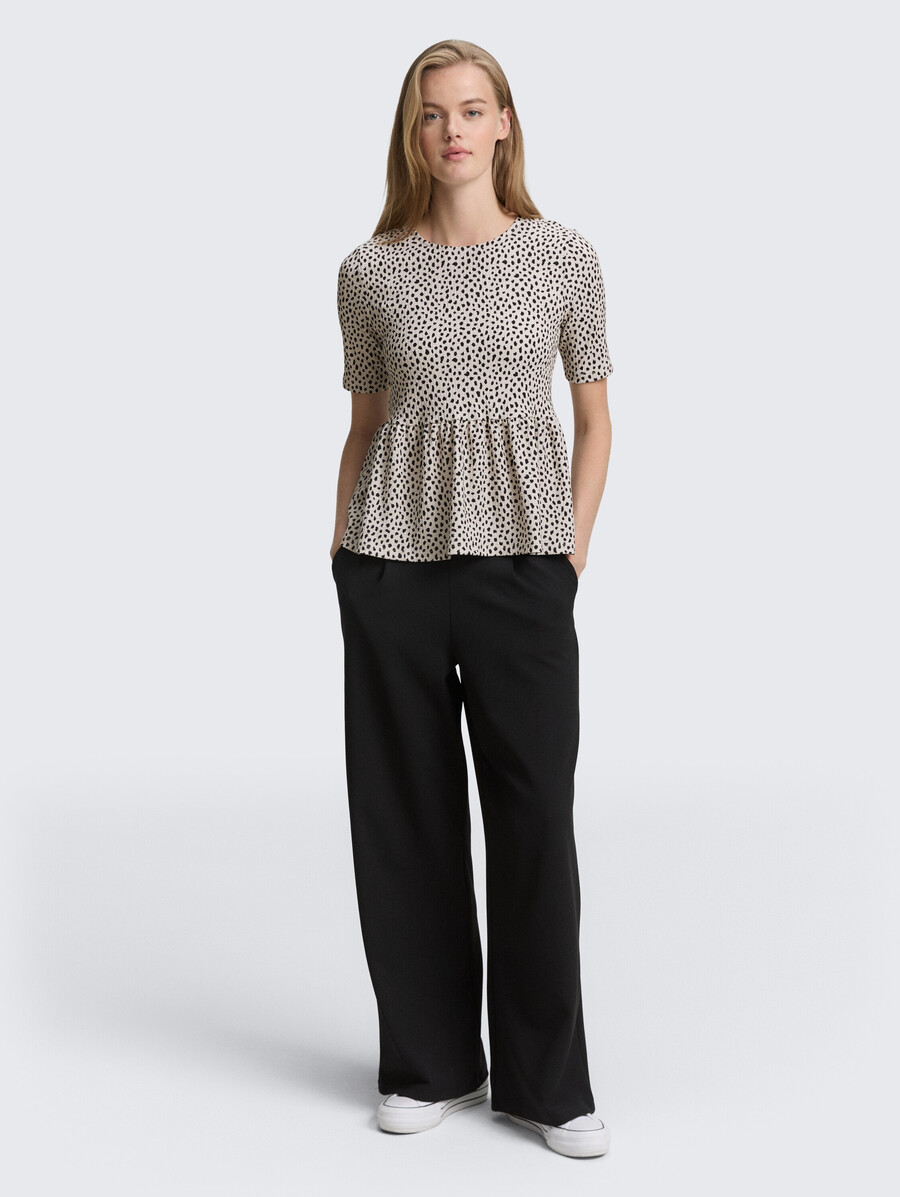 camiseta jacquard con peplum
