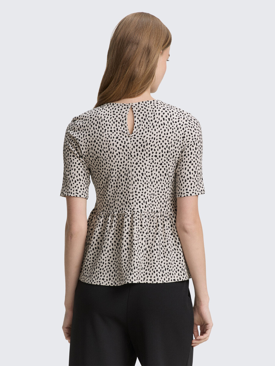 camiseta jacquard con peplum