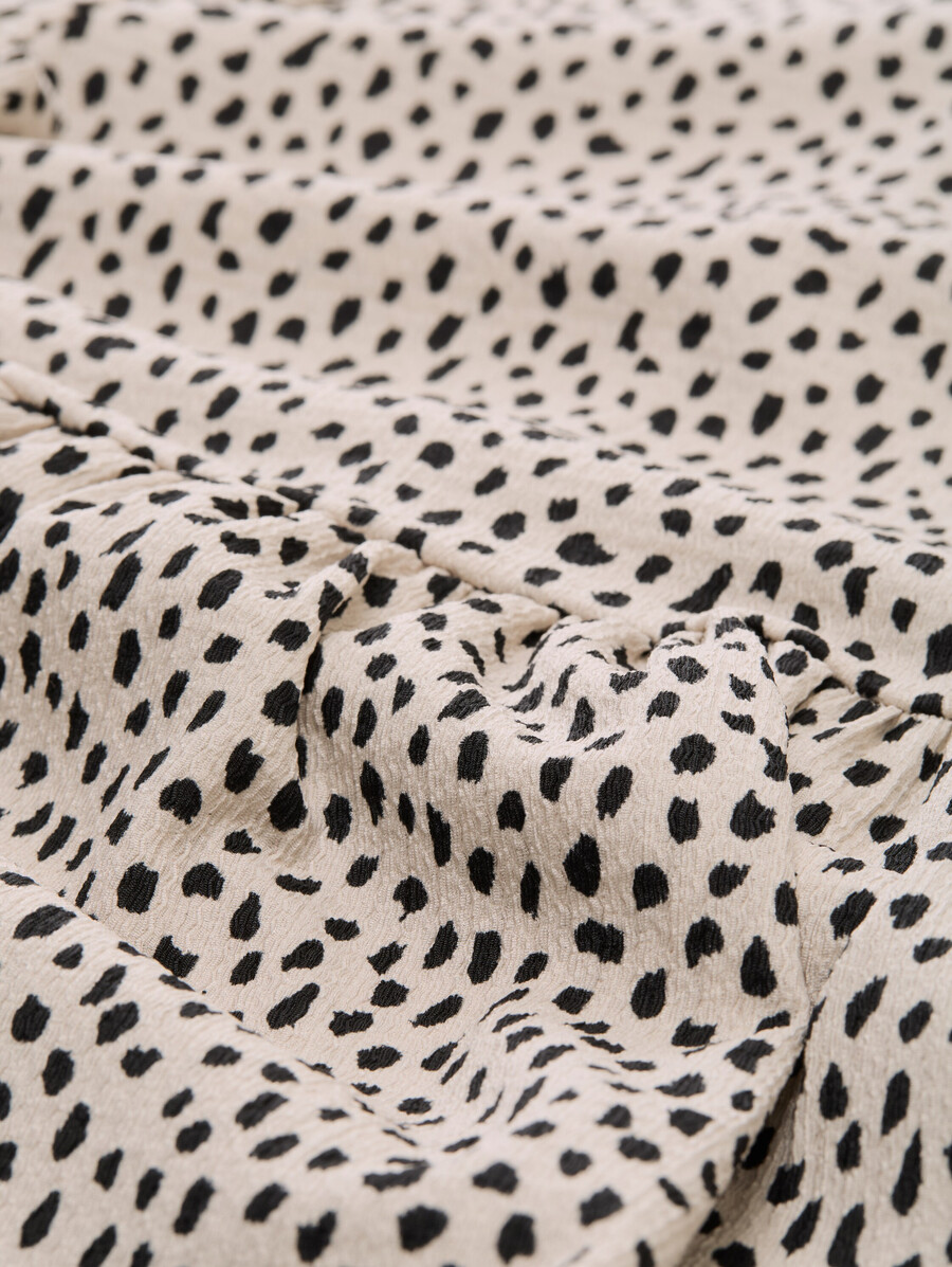 camiseta jacquard con peplum