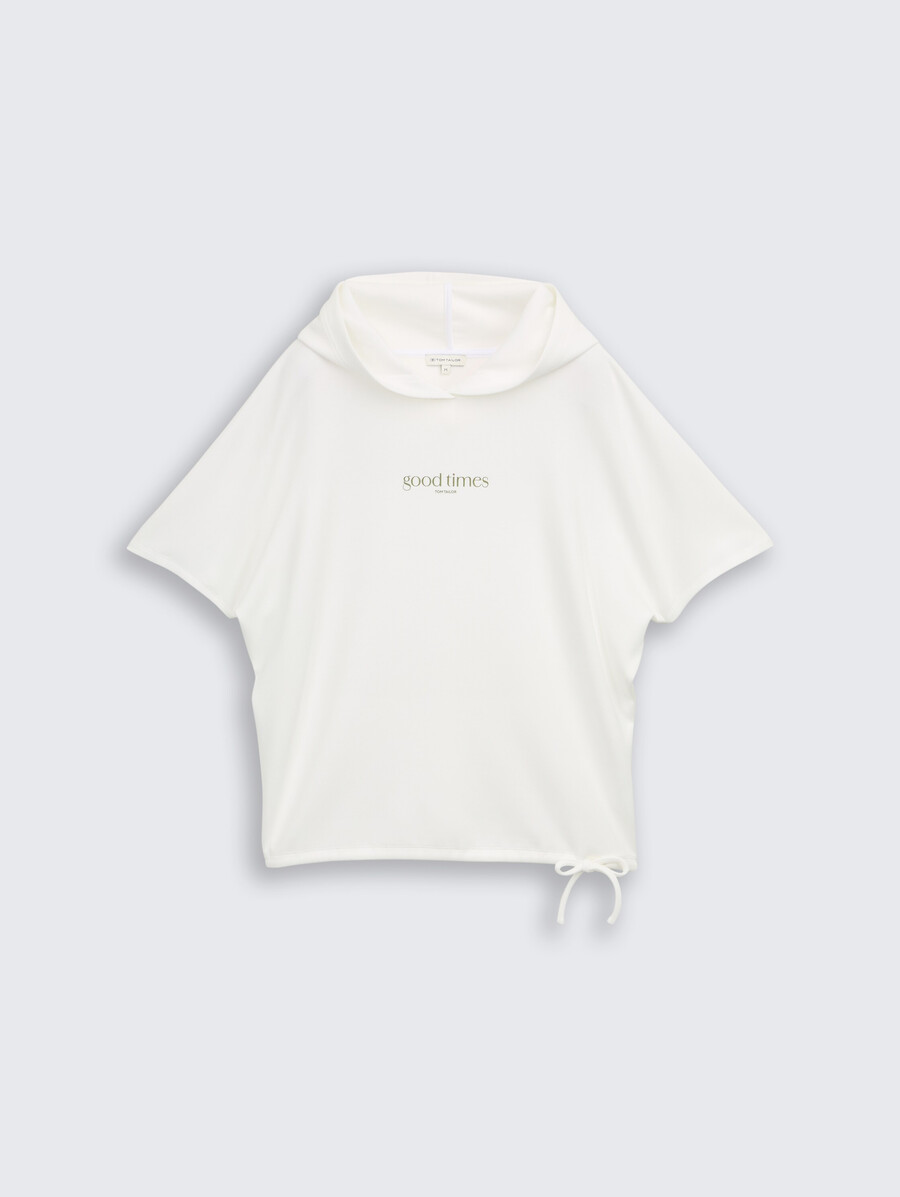 camiseta con capucha