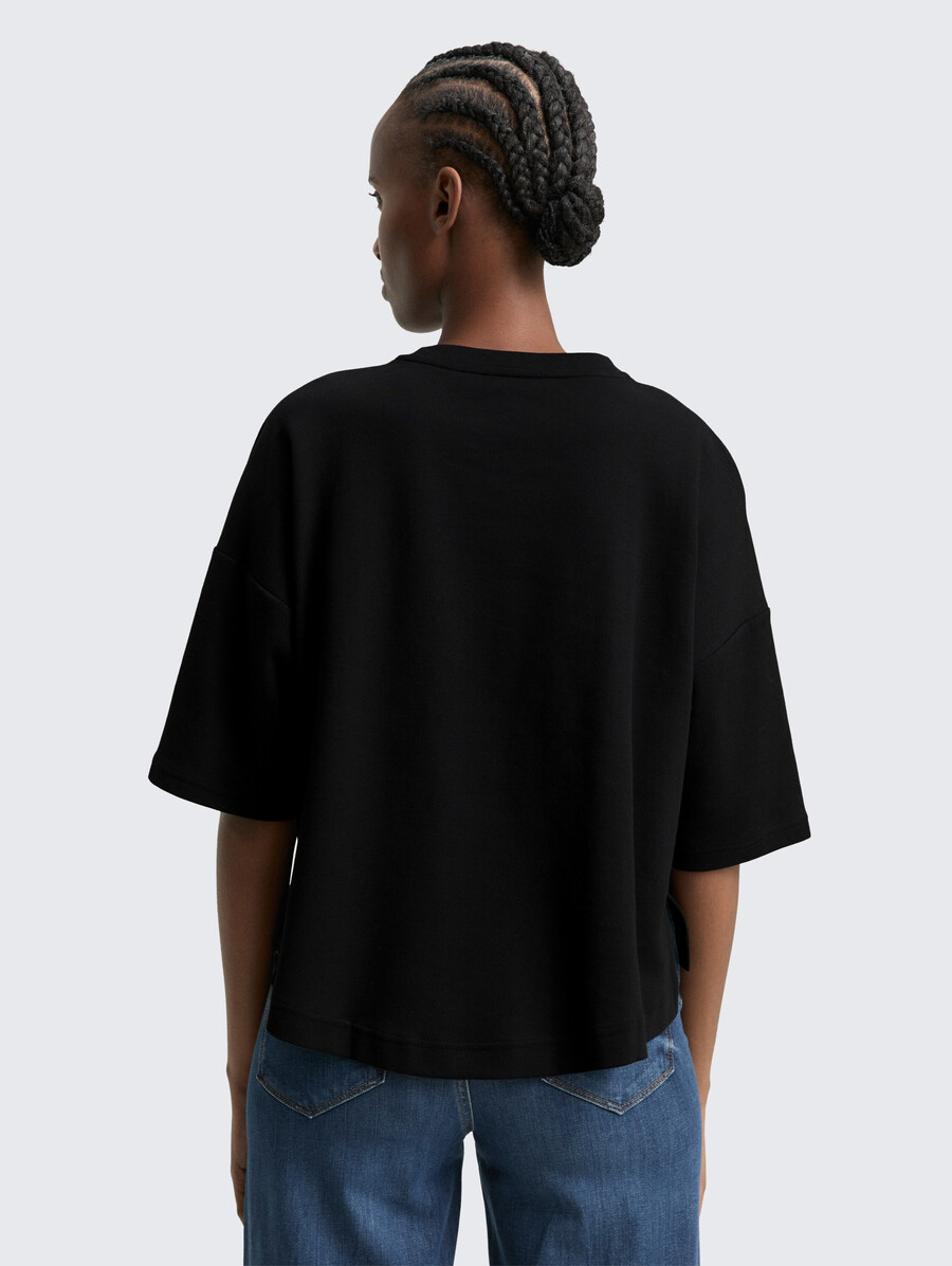 camiseta de corte cuadrado