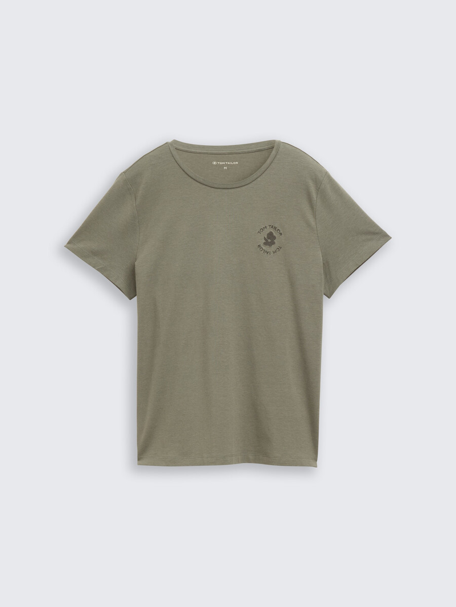 camiseta con bordado floral