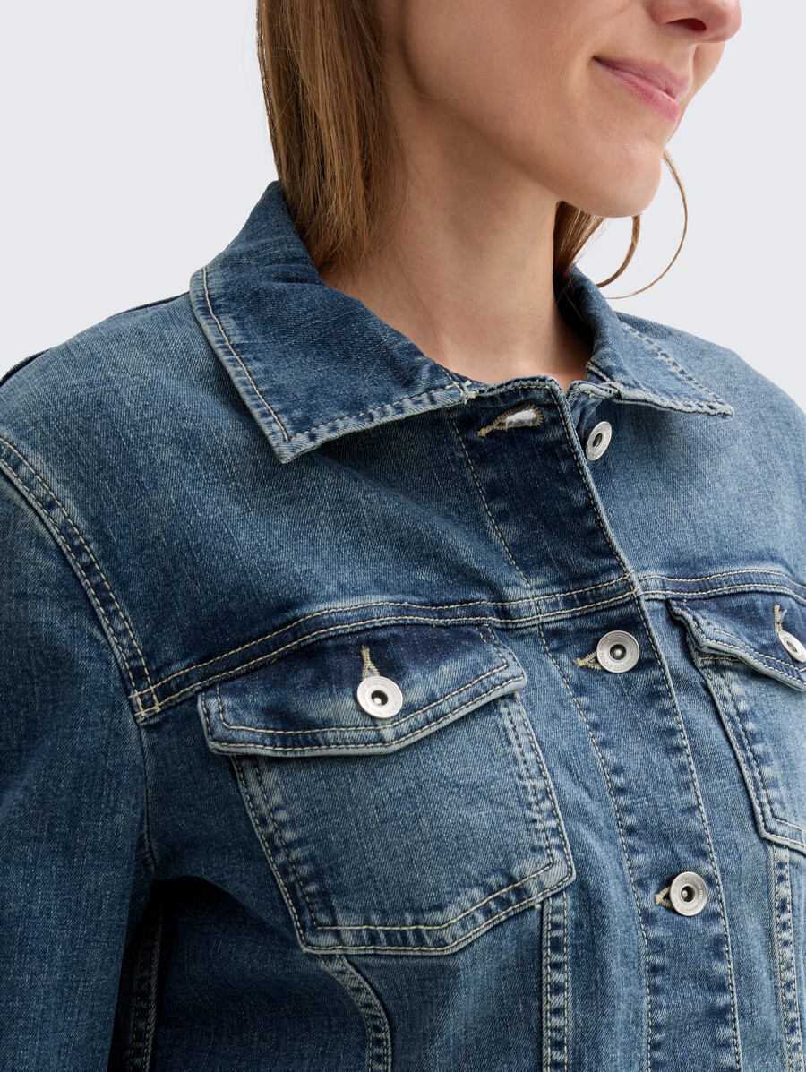 chaqueta vaquera con algodón reciclado