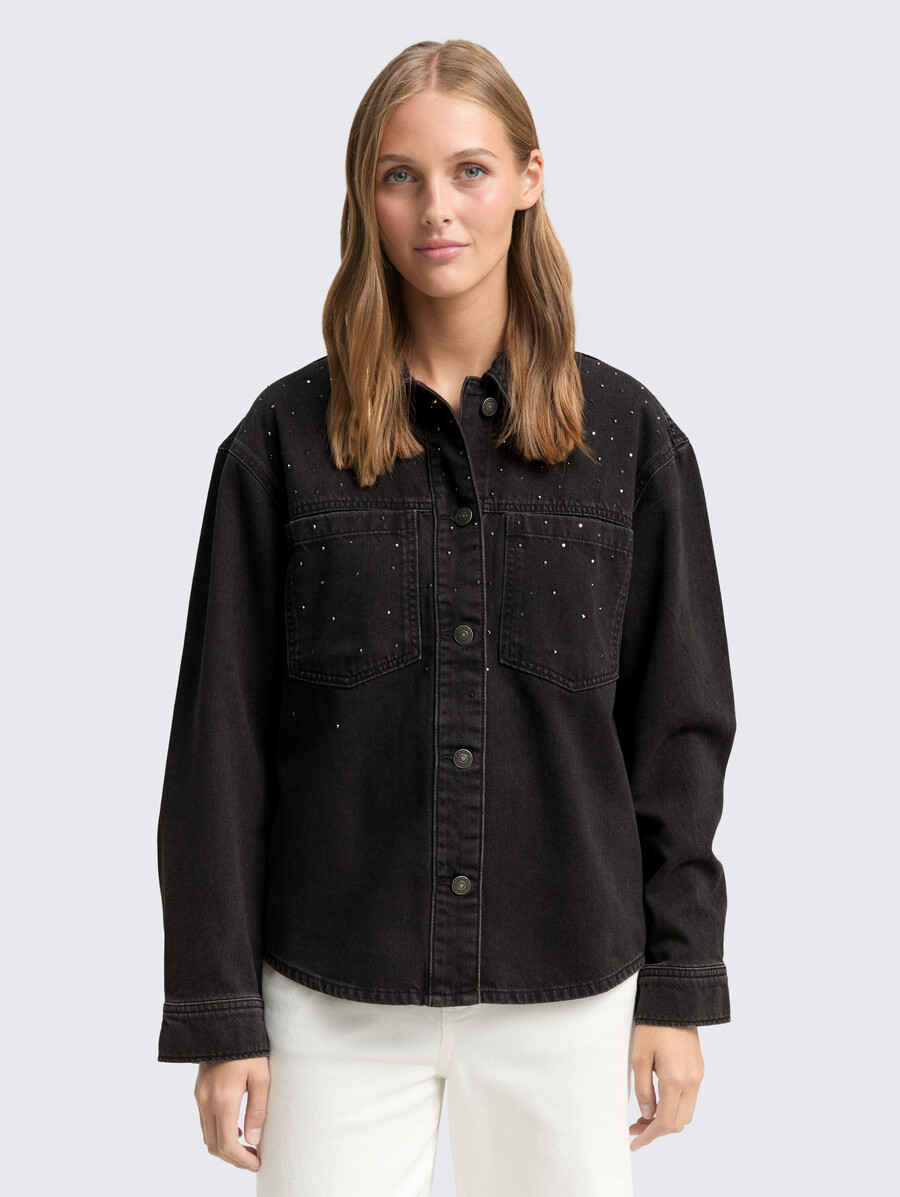 chaqueta vaquera con pedrería